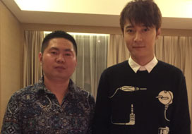 广州摩臣娱乐与明星合影